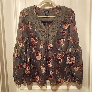 Torrid semi-sheer floral blouse sz0